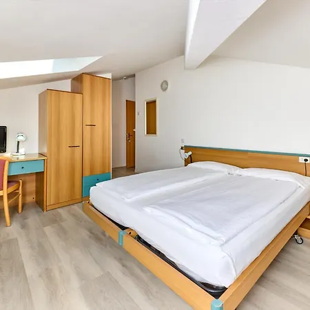 Hotel Geier Torbole Sul Garda Exterior photo
